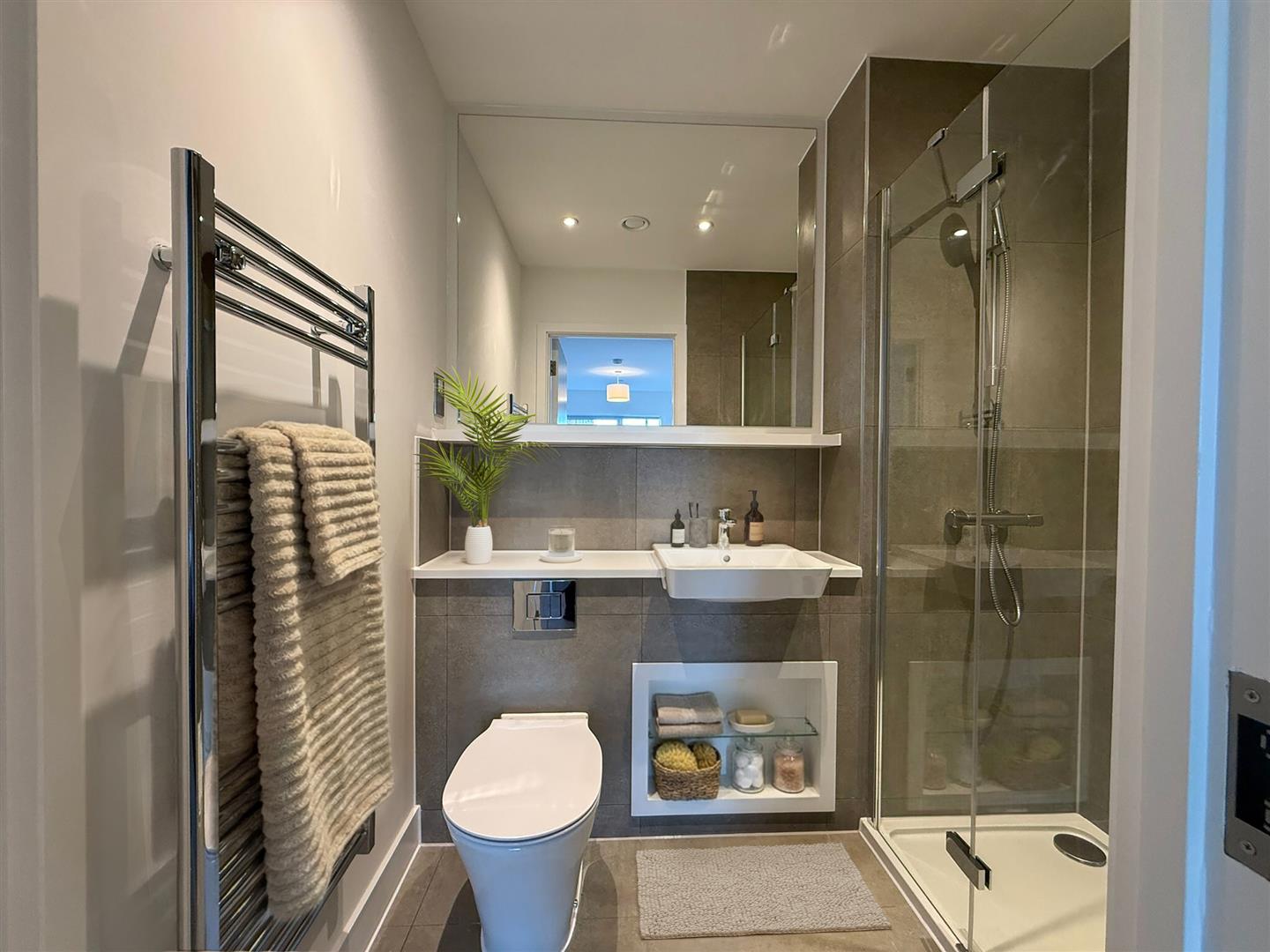 2 Bedroom Apartment